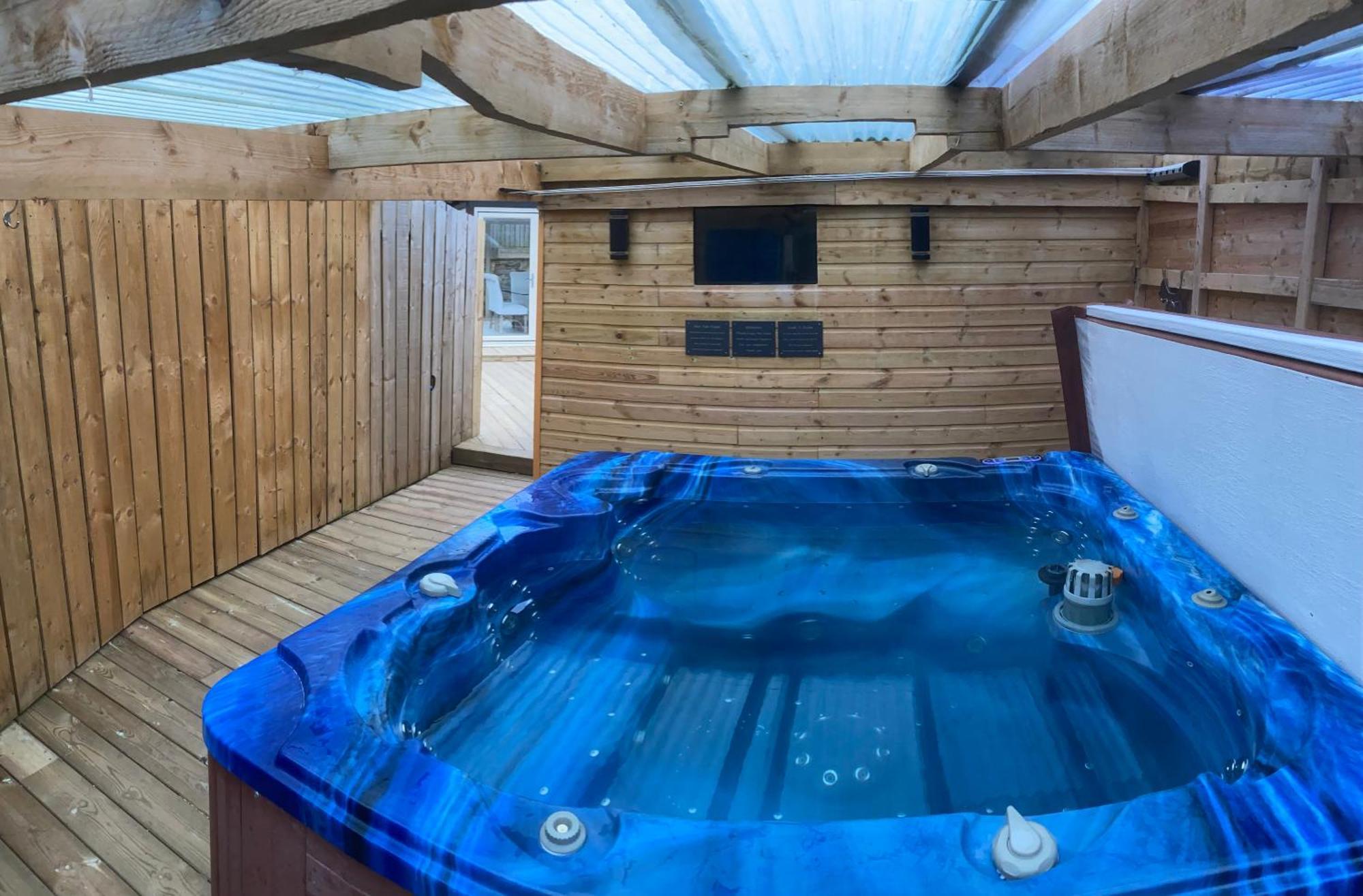 Winnie - Hot Tub, Games Room, Sauna, Large Garden Stocksfield